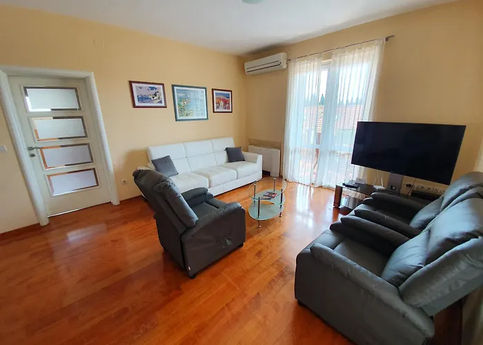 Apartments Laus