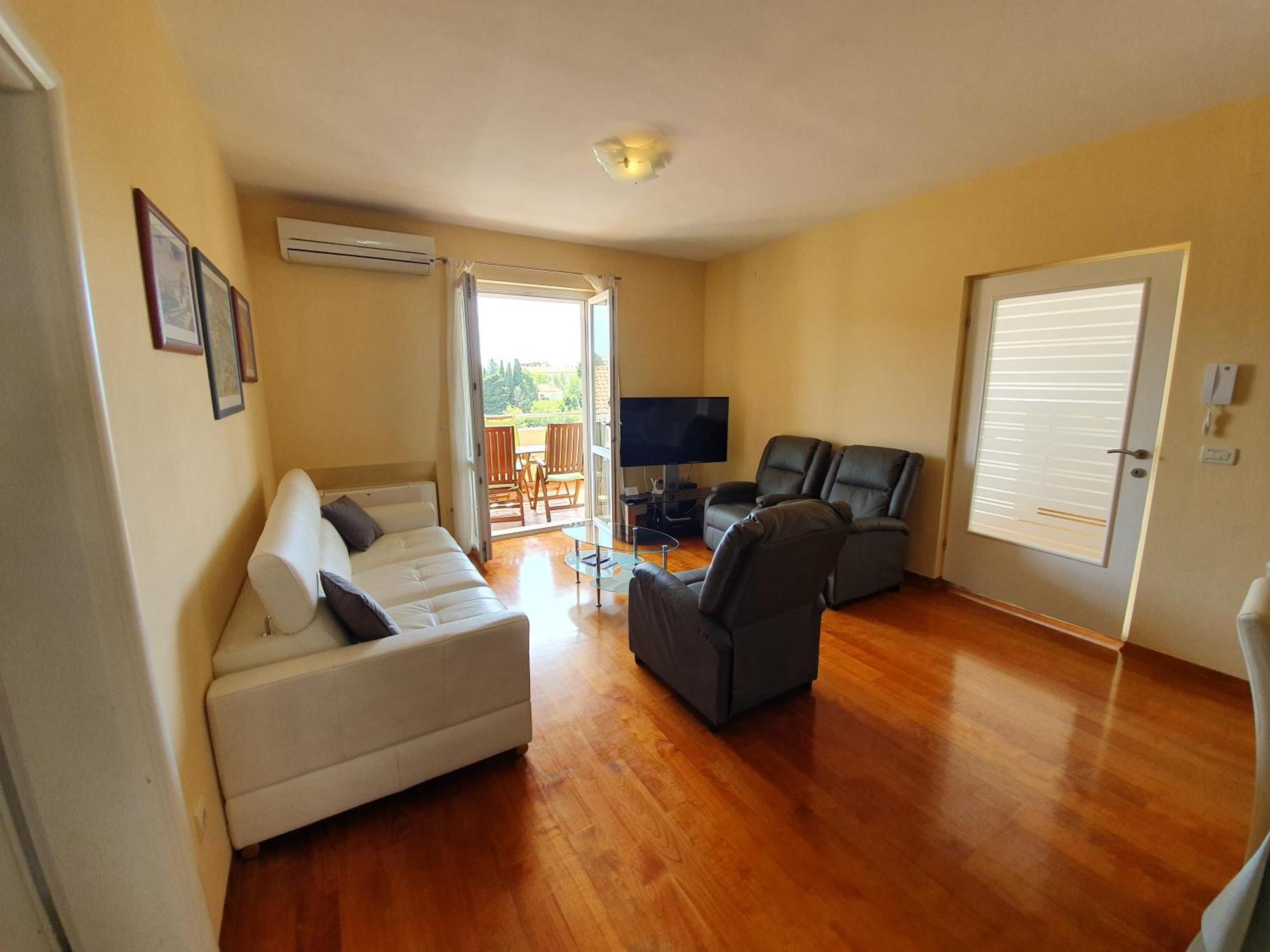 Apartment Laus