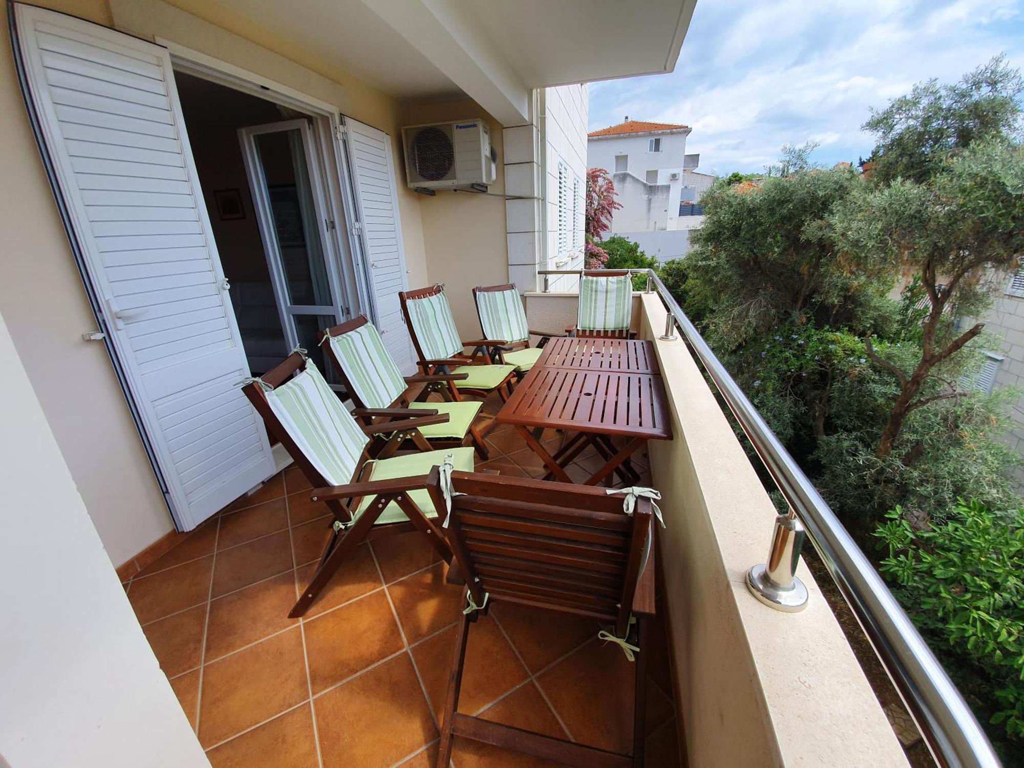 Laus Apartment